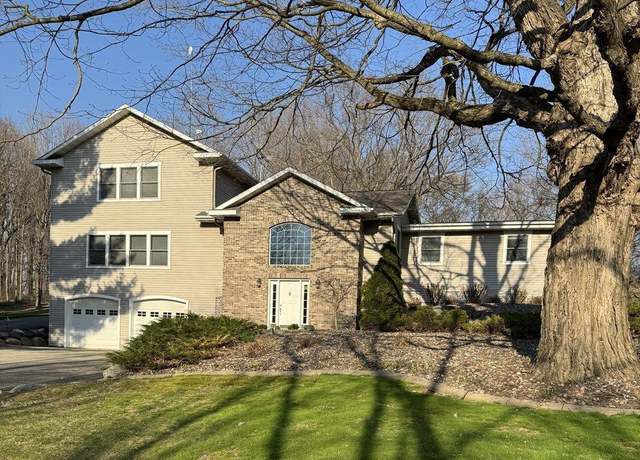 Property at N2310 Wenham Rd, Fort Atkinson, WI 53538, 5 beds, 3 baths