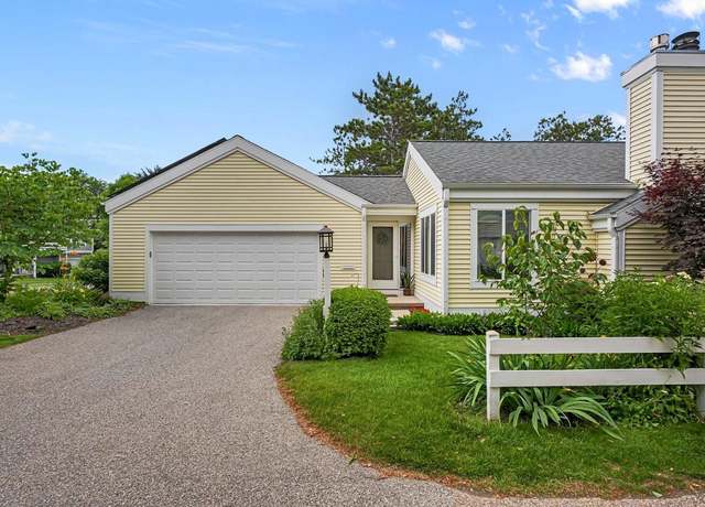 Property at 2 Red Cedar Trl, Madison, WI 53717, 3 beds, 2 baths