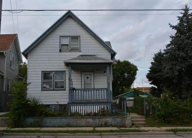 Property at 2714 W Walnut St, Milwaukee, WI 53208, 3 beds, 2 baths