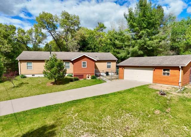 Property at E9351 Dellwood Rd, Reedsburg, WI 53959, 3 beds, 2 baths