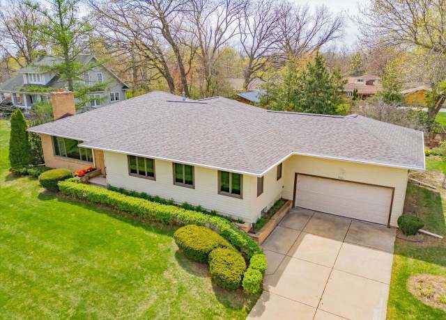 Property at 5021 Odana Rd, Madison, WI 53711, 3 beds, 2 baths
