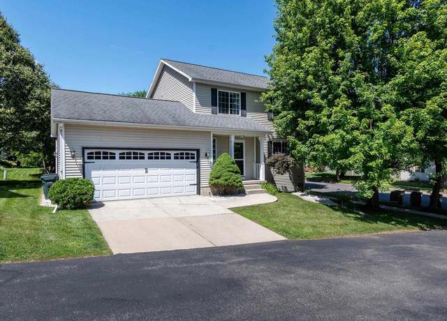 Property at 5241 Ridge Oak Dr, Madison, WI 53704, 3 beds, 2.5 baths