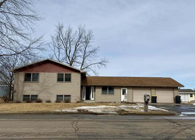 Property at 1601 Bow St, Tomah, WI 54660, 4 beds, 2 baths