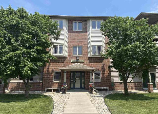 Property at 102 Prairie Heights Dr #115, Verona, WI 53593, 2 beds, 2 baths