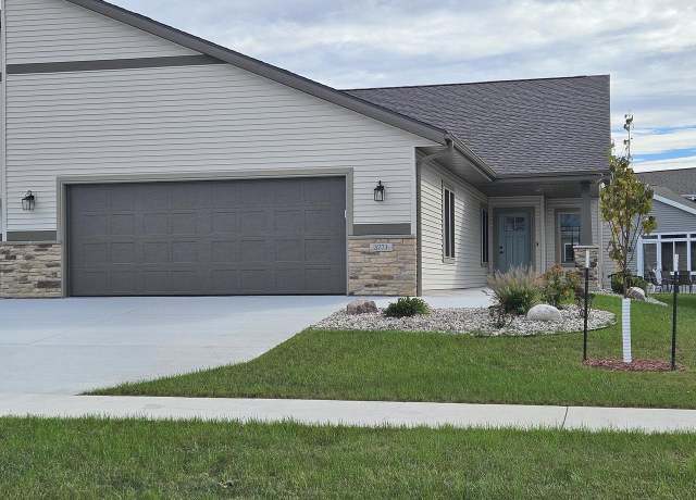 Property at 3773 Newcastle Dr, Janesville, WI 53546, 2 beds, 2 baths