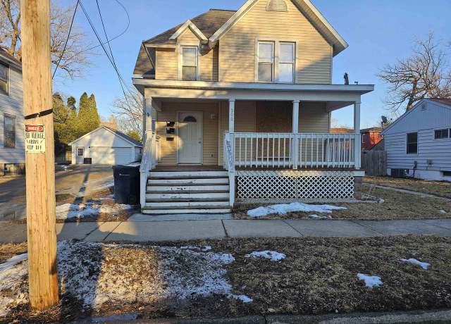 Property at 306 N Washington St, Janesville, WI 53548, 5 beds, 3 baths