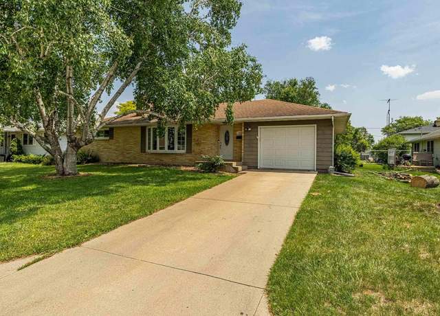 Property at 1458 29th Ave, Monroe, WI 53566, 2 beds, 1 bath