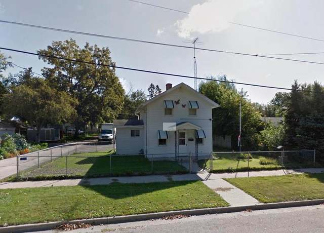Property at 414 Augusta St, Janesville, WI 53545, 2 beds, 1 bath