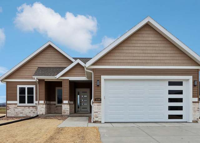 Property at 268 Falcon Ct, Sauk City, WI 53583, 3 beds, 2.5 baths