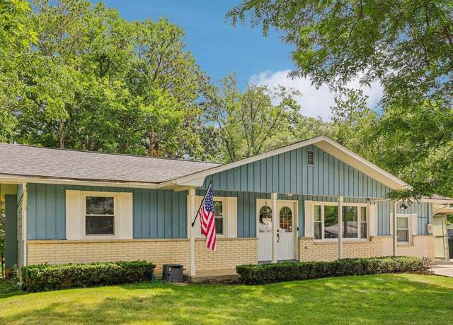 Property at 624 Hill St, Baraboo, WI 53913, 3 beds, 2.5 baths
