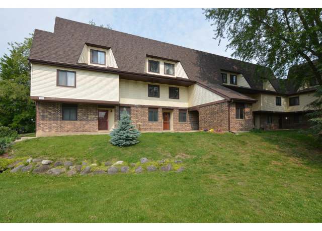 Property at 1010 N Sunnyvale Ln Unit B, Madison, WI 53713, 2 beds, 1 bath