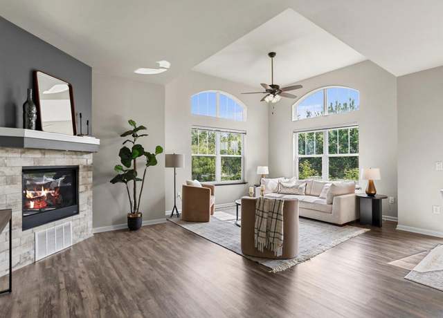 Property at 5192 Sassafras Dr #313, Fitchburg, WI 53711, 2 beds, 2 baths