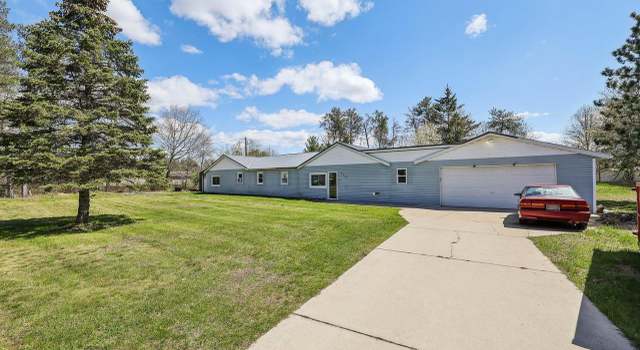Photo of W5929 Quail Dr, New Lisbon, WI 53950