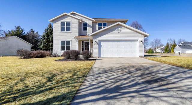 Photo of 1098 Tara Dr, Sun Prairie, WI 53590