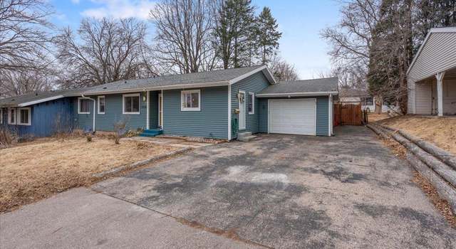 Photo of 1018 Pine St, Sun Prairie, WI 53590