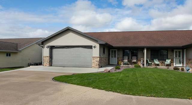 Photo of 410 E Madison St, Dodgeville, WI 53533