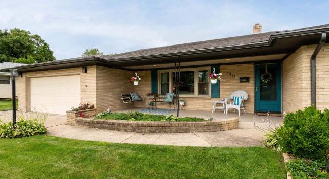 Photo of 1418 N Sumac Dr, Janesville, WI 53545