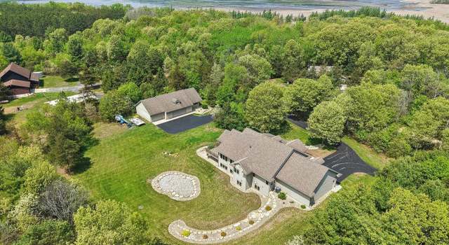 Photo of N3217 Hooker Rd, Poynette, WI 53955