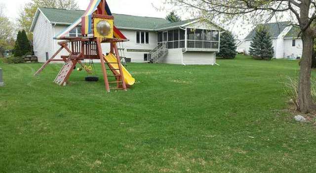 Photo of 717 N Parkview St, Cottage Grove, WI 53527