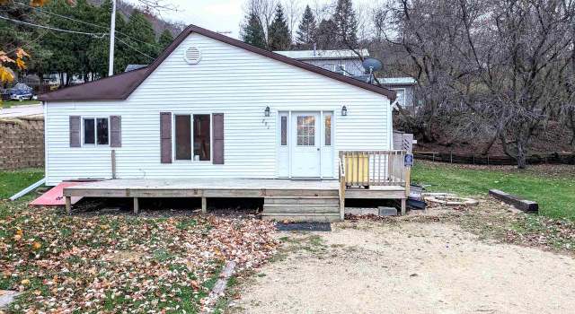 Photo of 201 Brown St, Marquette, IA 52158