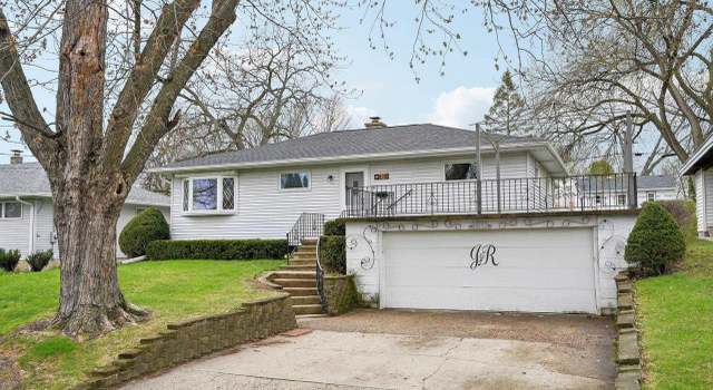 Photo of 810 Jacobson Ave, Madison, WI 53714