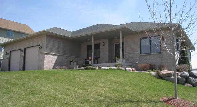 Photo of 414 Skyview Dr, Waunakee, WI 53597