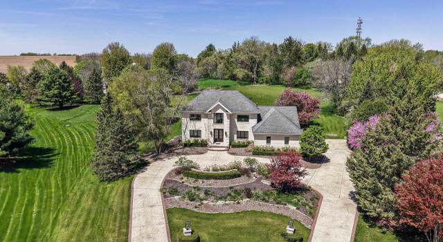Photo of 3951 Weatherwood Trl, Verona, WI 53593
