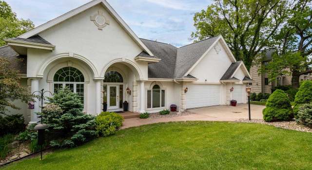 Photo of 9121 Blackhawk Rd, Middleton, WI 53562