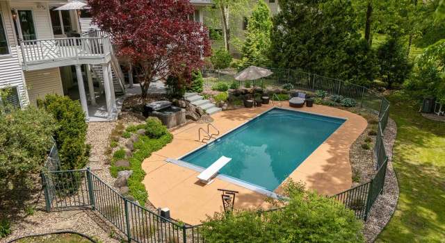 Photo of 9121 Blackhawk Rd, Middleton, WI 53562