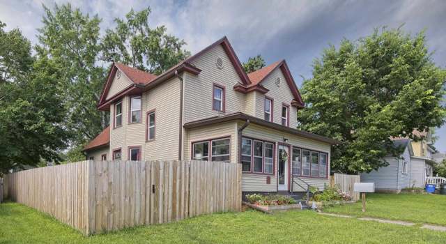 Photo of 619 W Cook St, Portage, WI 53901