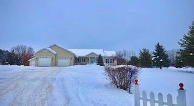 Photo of S3536 Pine Knoll Ct, Baraboo, WI 53913