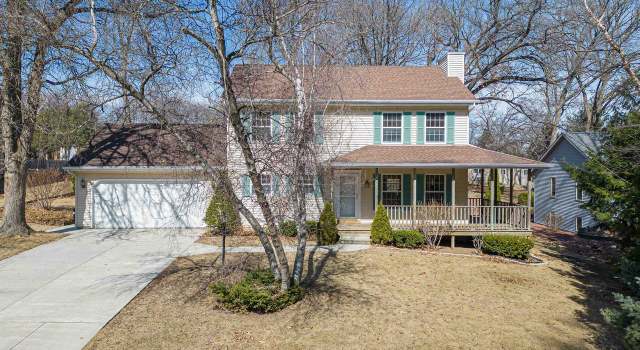 Photo of 3311 Essex Dr, Janesville, WI 53545