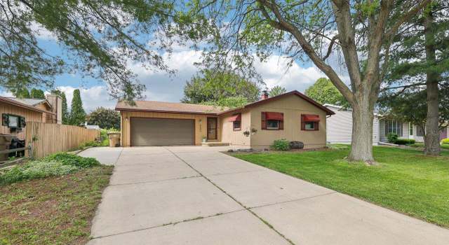 Photo of 5606 E Buckeye Rd, Madison, WI 53716
