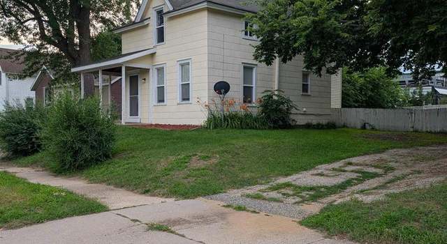 Photo of 121 E Burns St, Portage, WI 53901