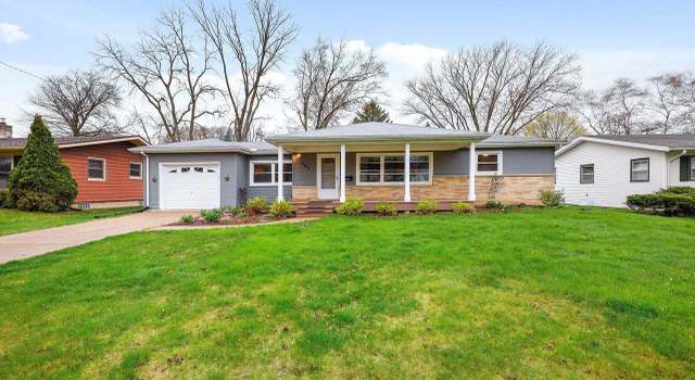 Photo of 702 Hintze Rd, Madison, WI 53704