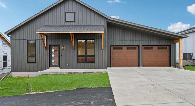 Photo of 121 Lupine Ave, Poynette, WI 53955