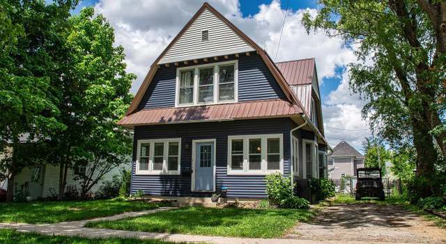 Photo of 318 E Mary St, Darlington, WI 53530