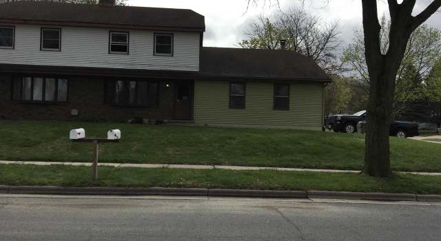 Photo of 101 Kurt Dr, Madison, WI 53714