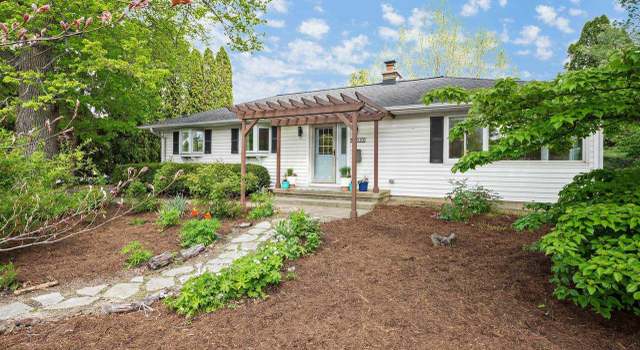 Photo of 5308 Mckenna Rd, Monona, WI 53716