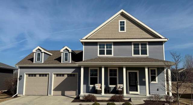 Photo of 1405 Thoreau Dr, Sun Prairie, WI 53590