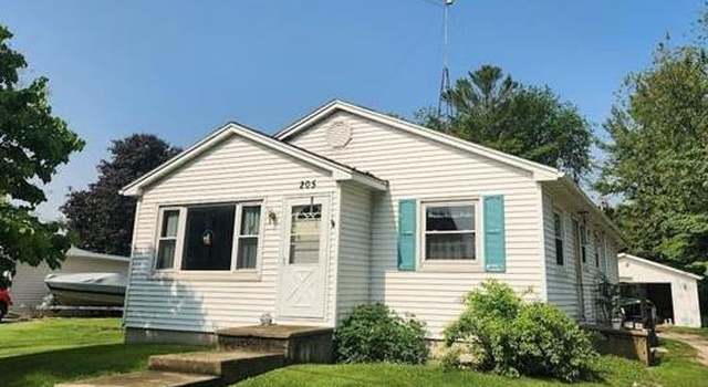 Photo of 205 N Main St, Rosendale, WI 54974