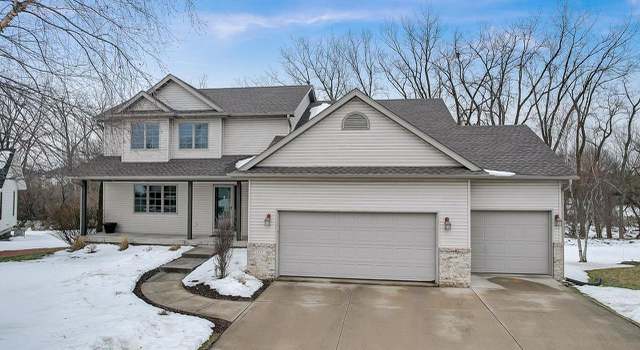 Photo of 707 Lochmoore Dr, Waunakee, WI 53597