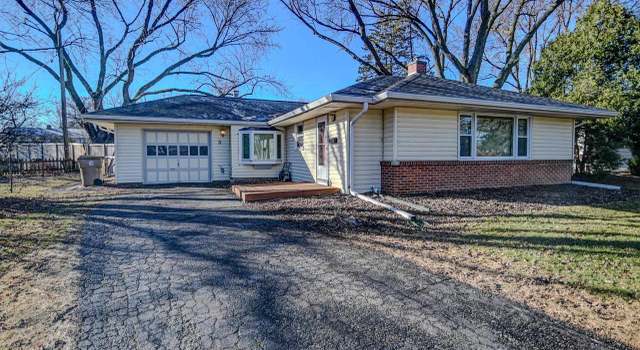 Photo of 3 Fremont Cir, Madison, WI 53704