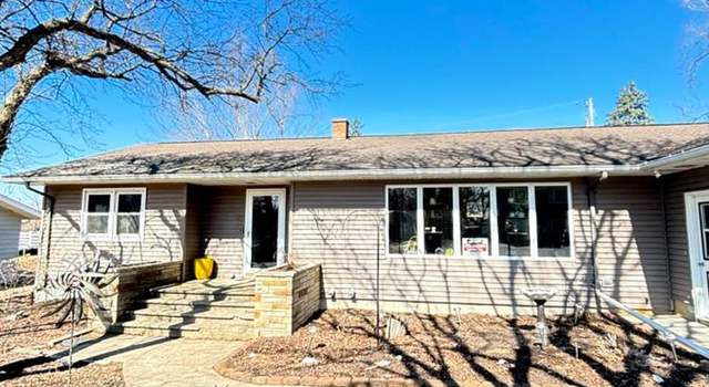 Photo of 102 Fairview Ct, Fairwater, WI 53931