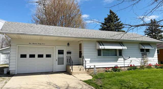 Photo of 427 Tamarack St, Randolph, WI 53956