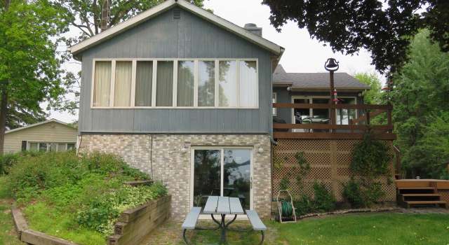 Photo of W10735 Blackhawk Trl, Fox Lake, WI 53933