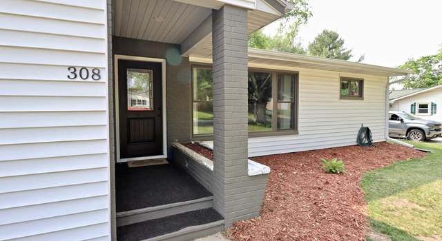 Photo of 308 Gifford St, Orfordville, WI 53576