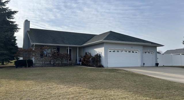 Photo of 116 Ridge Creek Dr, Janesville, WI 53548