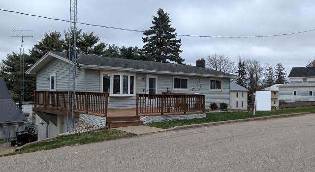 Photo of 126 N Taylor St, Mount Hope, WI 53816