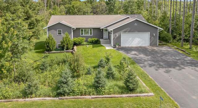 Photo of E10270 Forest Rd, Baraboo, WI 53913